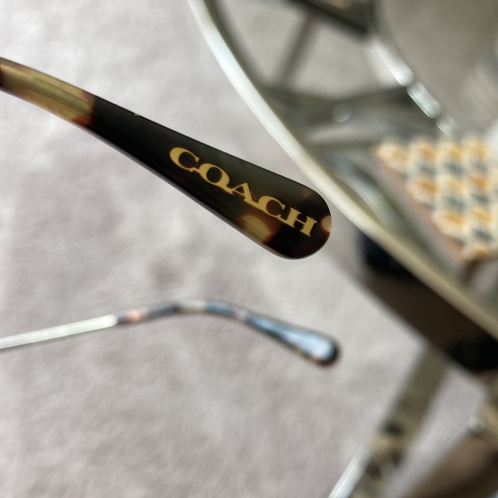 Coach Sunglasses w Case - Picture 3 of 8